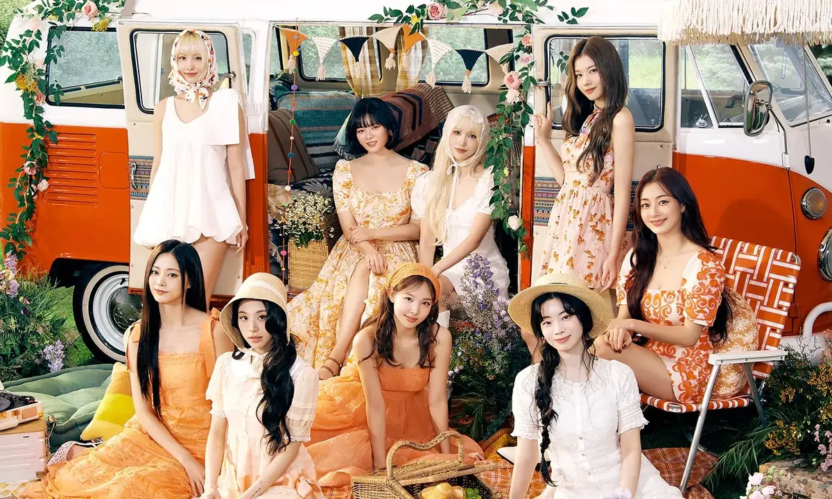 TWICE k-pop