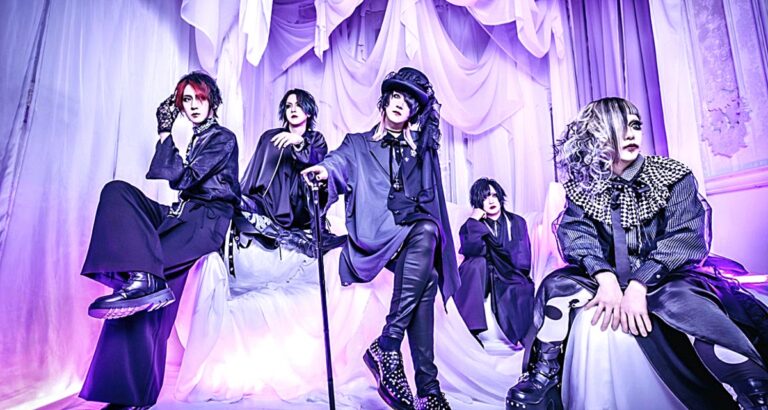 dolly j-rock visual kei